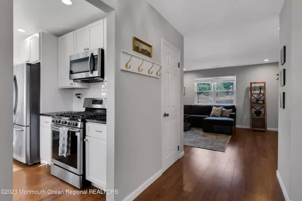 Hazlet, NJ 07730,13 Minuteman Road