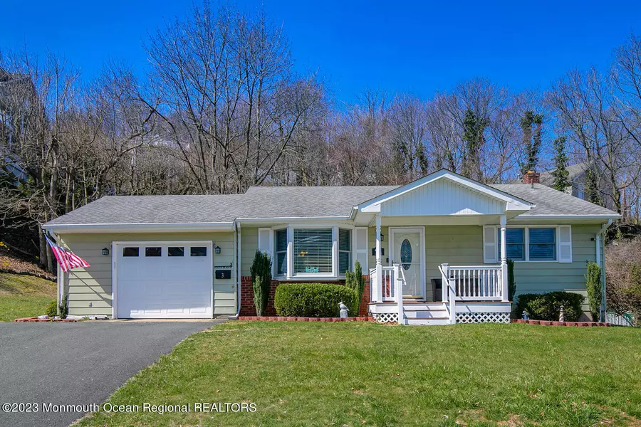 3 S Peak Street, Highlands, NJ 07732