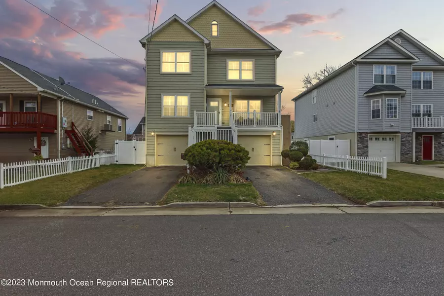 722 Prospect Avenue, Union Beach, NJ 07735