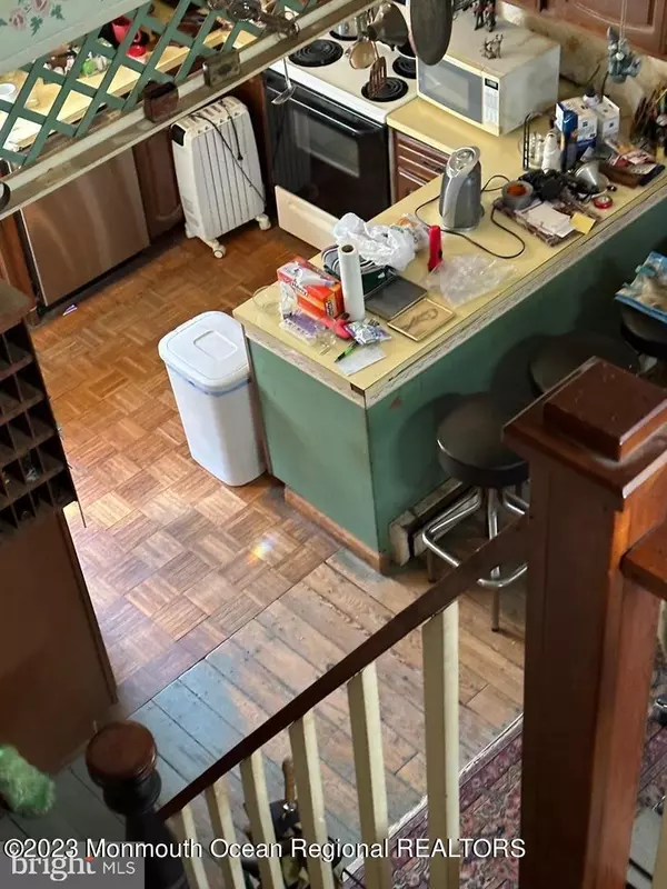 Burlington, NJ 08016,5886 Route 9