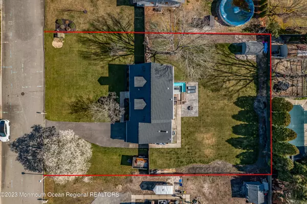 Lanoka Harbor, NJ 08734,707 Wellesley Road