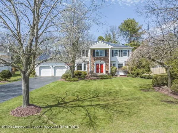 50 Apache Drive, Manalapan, NJ 07726