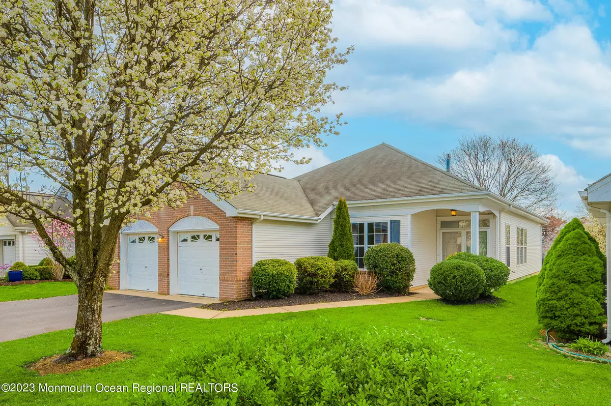 Lakewood, NJ 08701,12 Summerlawn Drive