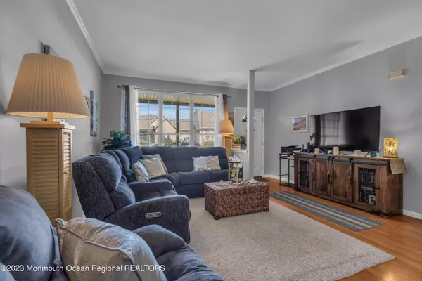 Lakewood, NJ 08701,16 Sunnybrook Lane