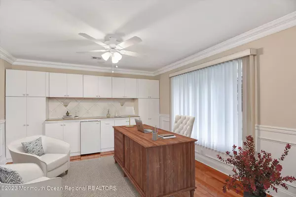 Lanoka Harbor, NJ 08734,316 Chestnut Drive