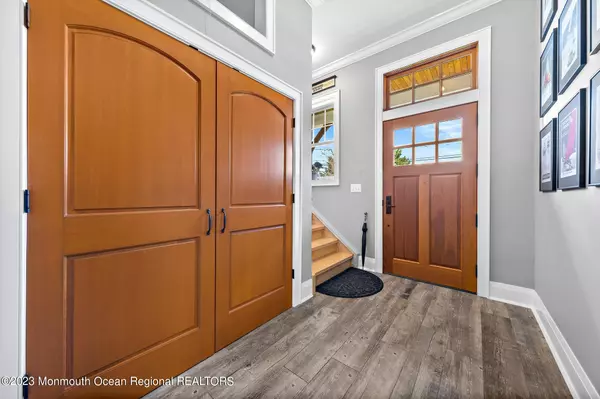 Fair Haven, NJ 07704,79 Navesink Avenue