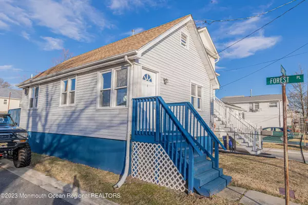 Keansburg, NJ 07734,2 Seawood Avenue