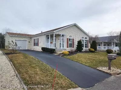 70 Oak Ridge Lane, Stafford, NJ 08050