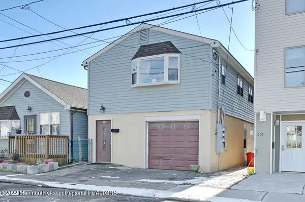 Seaside Heights, NJ 08751,301 Franklin Avenue #B