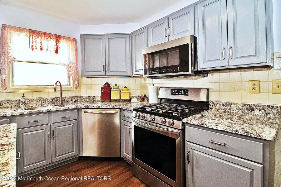 54 Paradise Boulevard, Toms River, NJ 08757