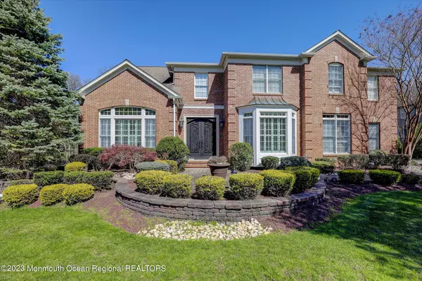 Holmdel, NJ 07733,18 Crimson King Drive
