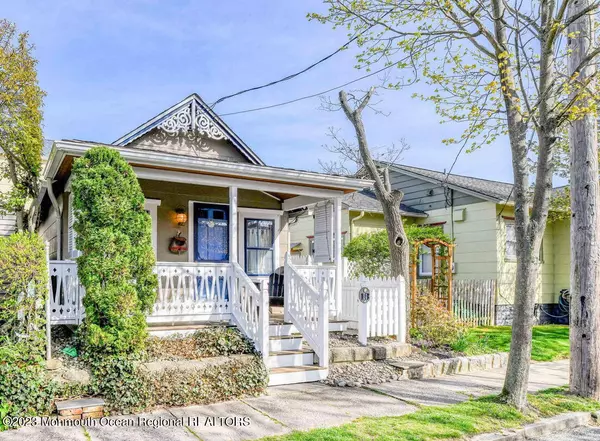 Ocean Grove, NJ 07756,114 Delaware Avenue #B