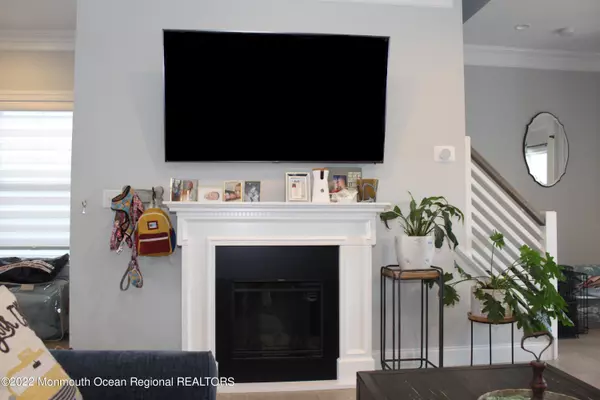 Highlands, NJ 07732,26 Valley Street