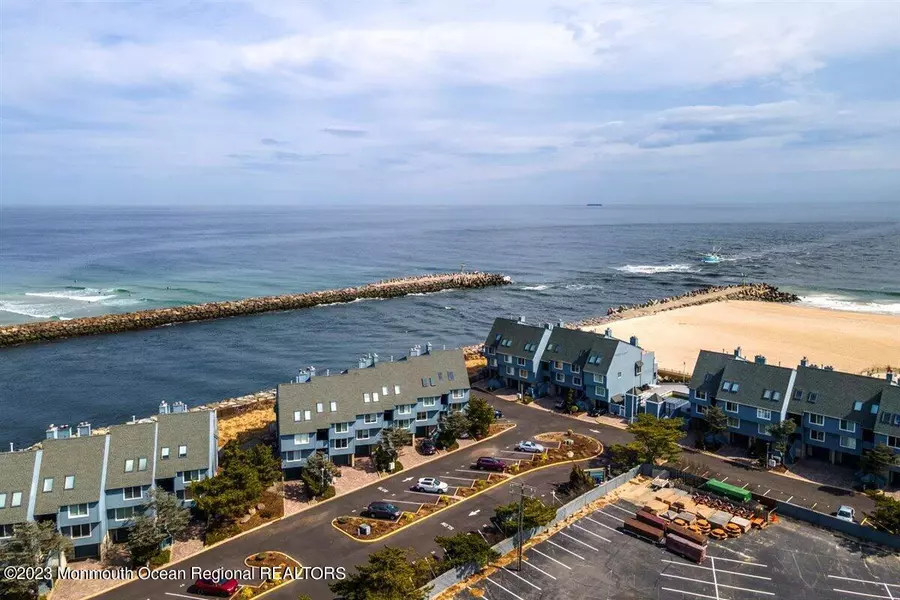 28 Harborhead Drive, Point Pleasant Beach, NJ 08742