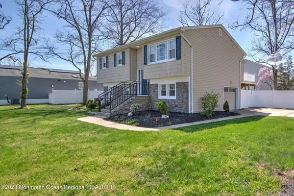 North Middletown, NJ 07748,87 Bray Avenue