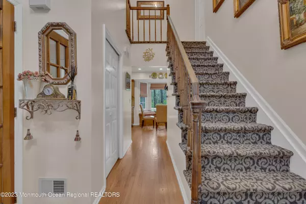 Lakewood, NJ 08701,516 Seton Circle