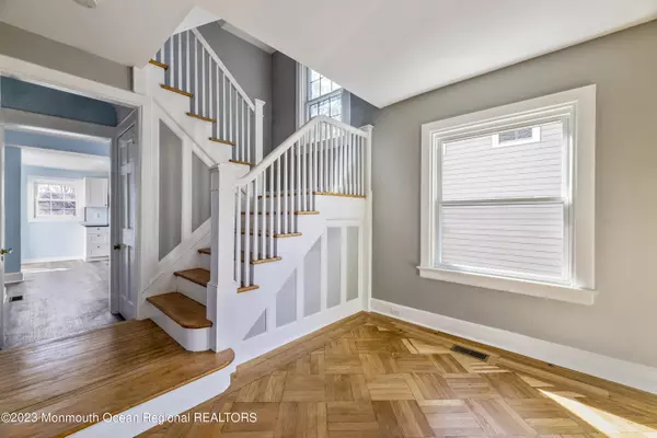 Sewaren, NJ 07077,687 West Avenue