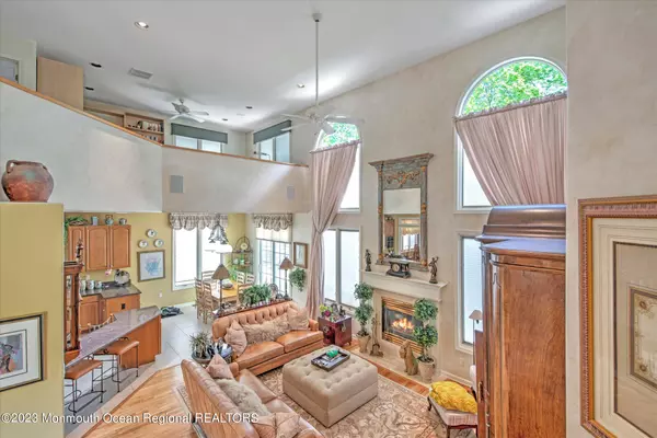 Holmdel, NJ 07733,198 Crystal Springs Court #N198