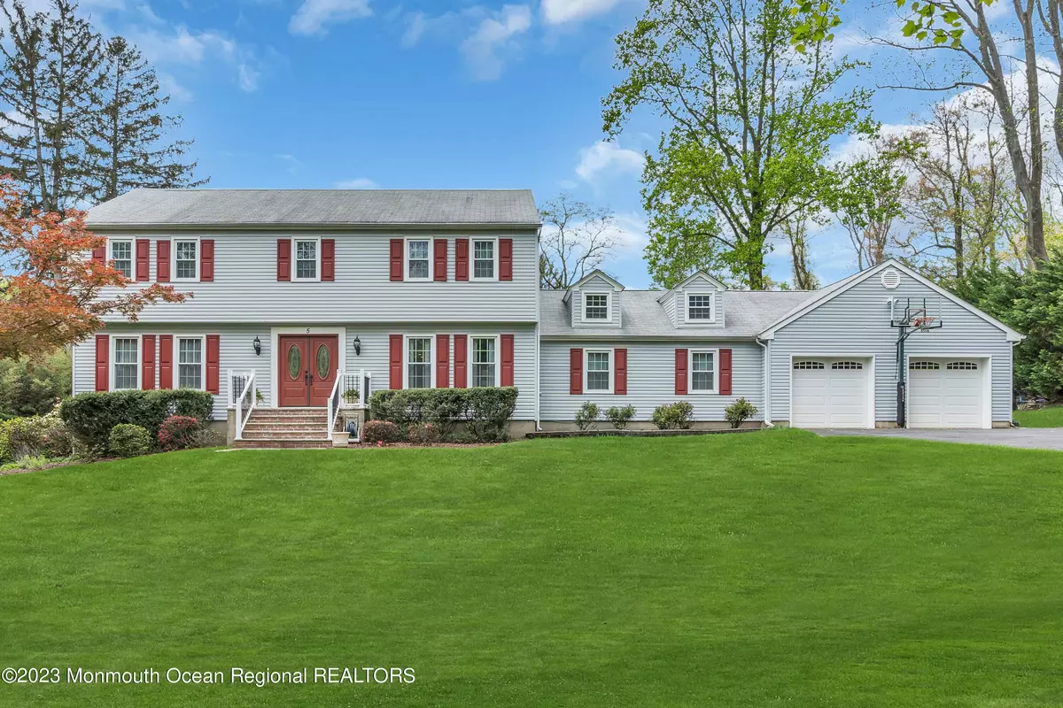 Holmdel, NJ 07733,5 Marion Drive