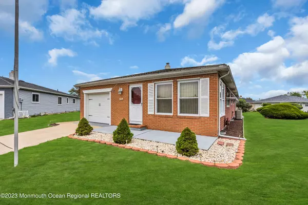 Toms River, NJ 08757,26 Capri Court