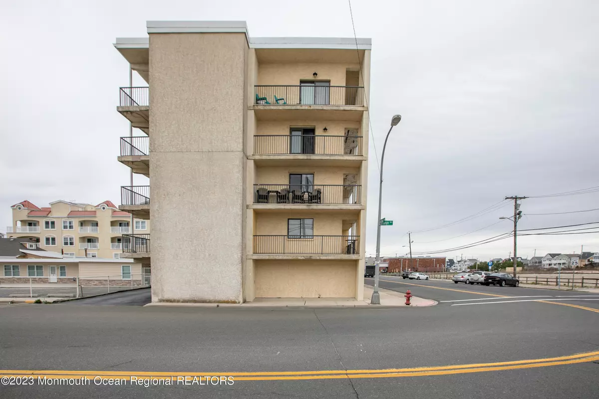 Seaside Heights, NJ 08751,51 Hiering Avenue #B16