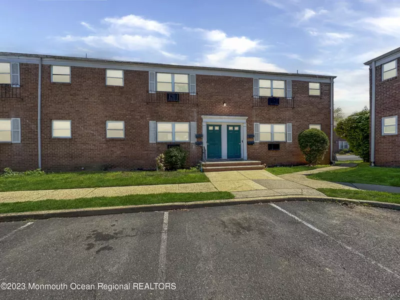 289 Main Street #2N, Spotswood, NJ 08884
