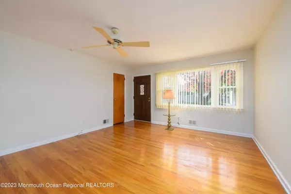 Belford, NJ 07718,561 Garfield Avenue