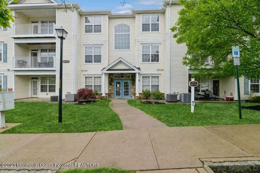 Manalapan, NJ 07726,367 Saint Andrews Place