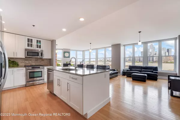 1125 Maxwell Lane #460, Hoboken, NJ 07030