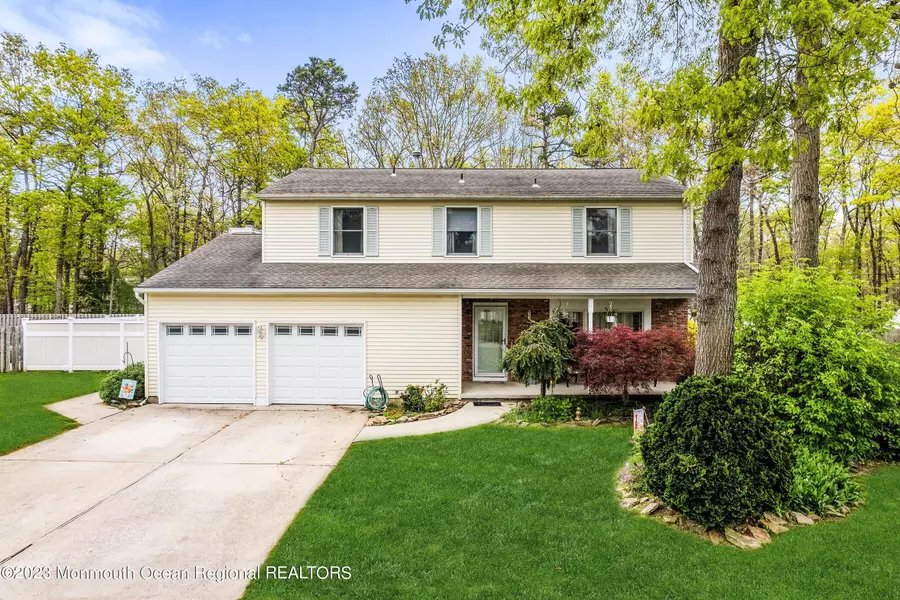 143 Foxhollow Drive, Lanoka Harbor, NJ 08734