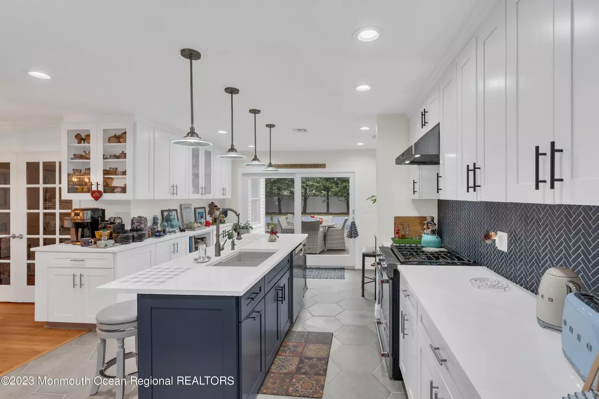 Red Bank, NJ 07701,162 Catherine Street