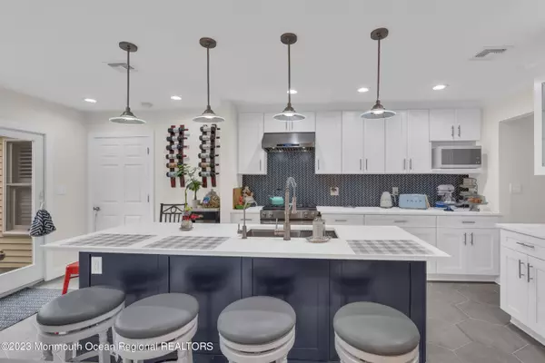 Red Bank, NJ 07701,162 Catherine Street