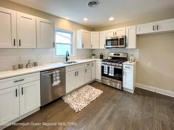 Toms River, NJ 08757,14 Herald Court
