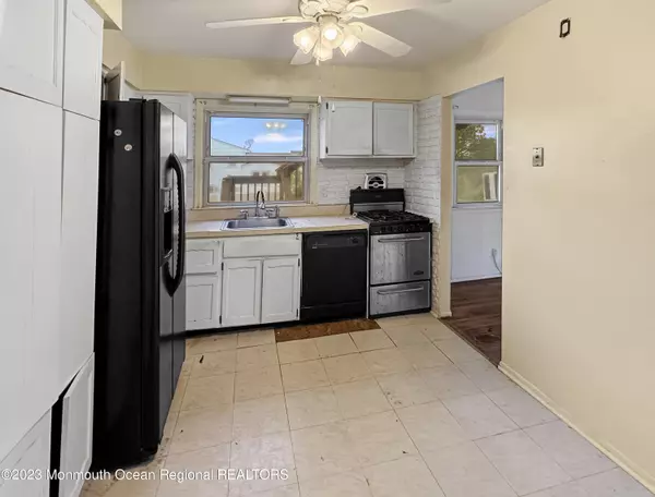 Perth Amboy City, NJ 08861,626 Franklin Drive