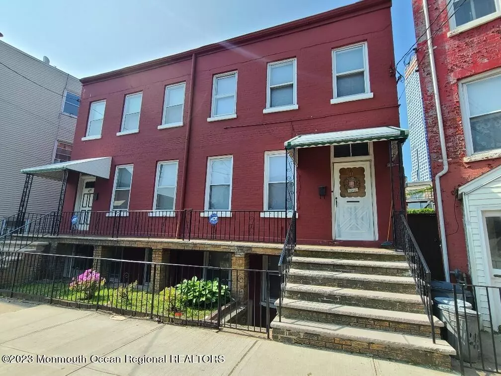Jersey City, NJ 07306,439 Hoboken Avenue