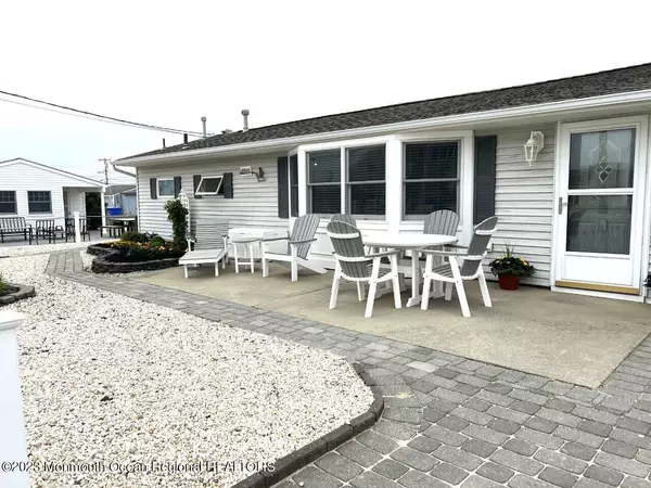 Lavallette, NJ 08735,20 E Tuna Way