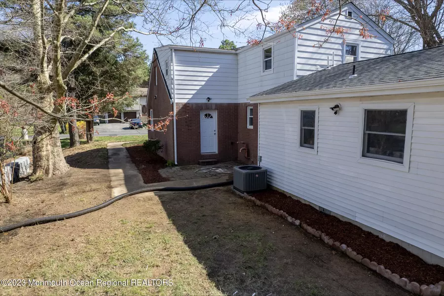 48 Oak Street, Old Bridge, NJ 08857