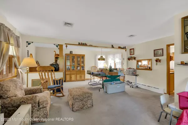 Spotswood, NJ 08884,113 Mundy Avenue