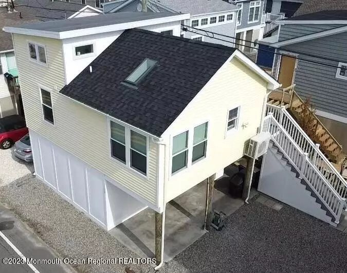 120 W Bayview Drive, Lavallette, NJ 08735