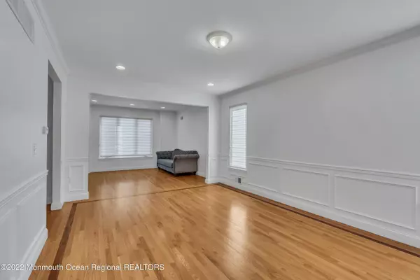 Lakewood, NJ 08701,414 Warren Avenue