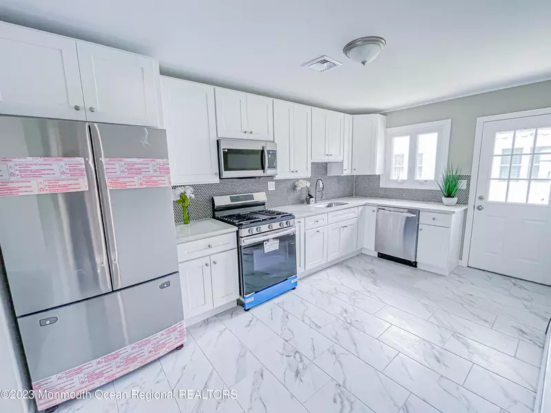 17 Claremont Street, Toms River, NJ 08757