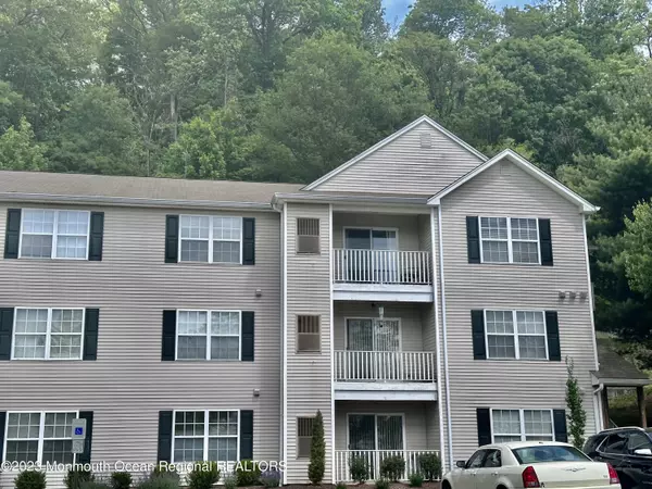 Green Brook, NJ 08812,1236 King Court