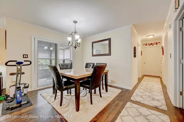 Manalapan, NJ 07726,20 Pine Cluster Circle #J