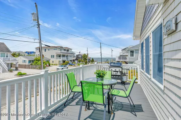 Surf City, NJ 08008,333 N 8th Street