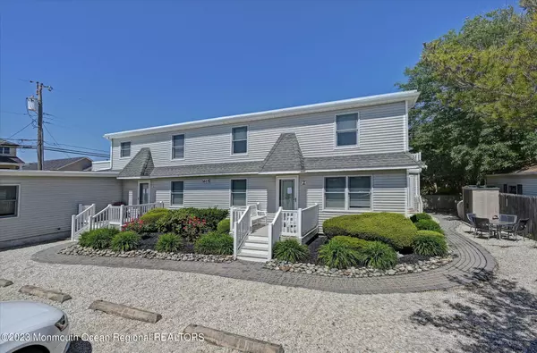 Ship Bottom, NJ 08008,1615 Central Avenue #2A