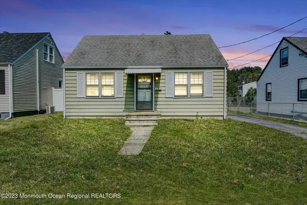 94 Vliet Street, Spotswood, NJ 08884