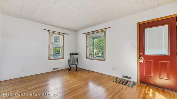 Red Bank, NJ 07701,30 Mclaren Street