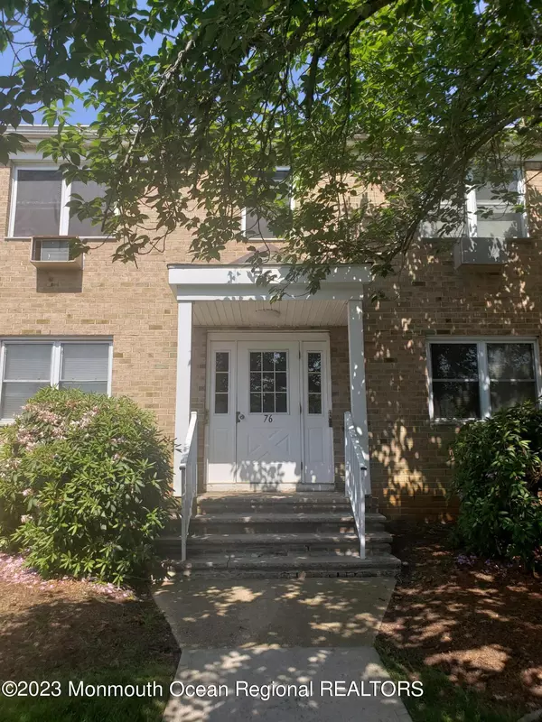 76 Manchester Court #G, Freehold, NJ 07728