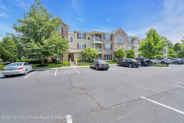 Lakewood, NJ 08701,325 Sophee Lane