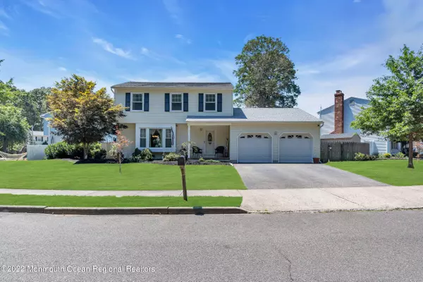 Howell, NJ 07731,25 Cherry Tree Circle